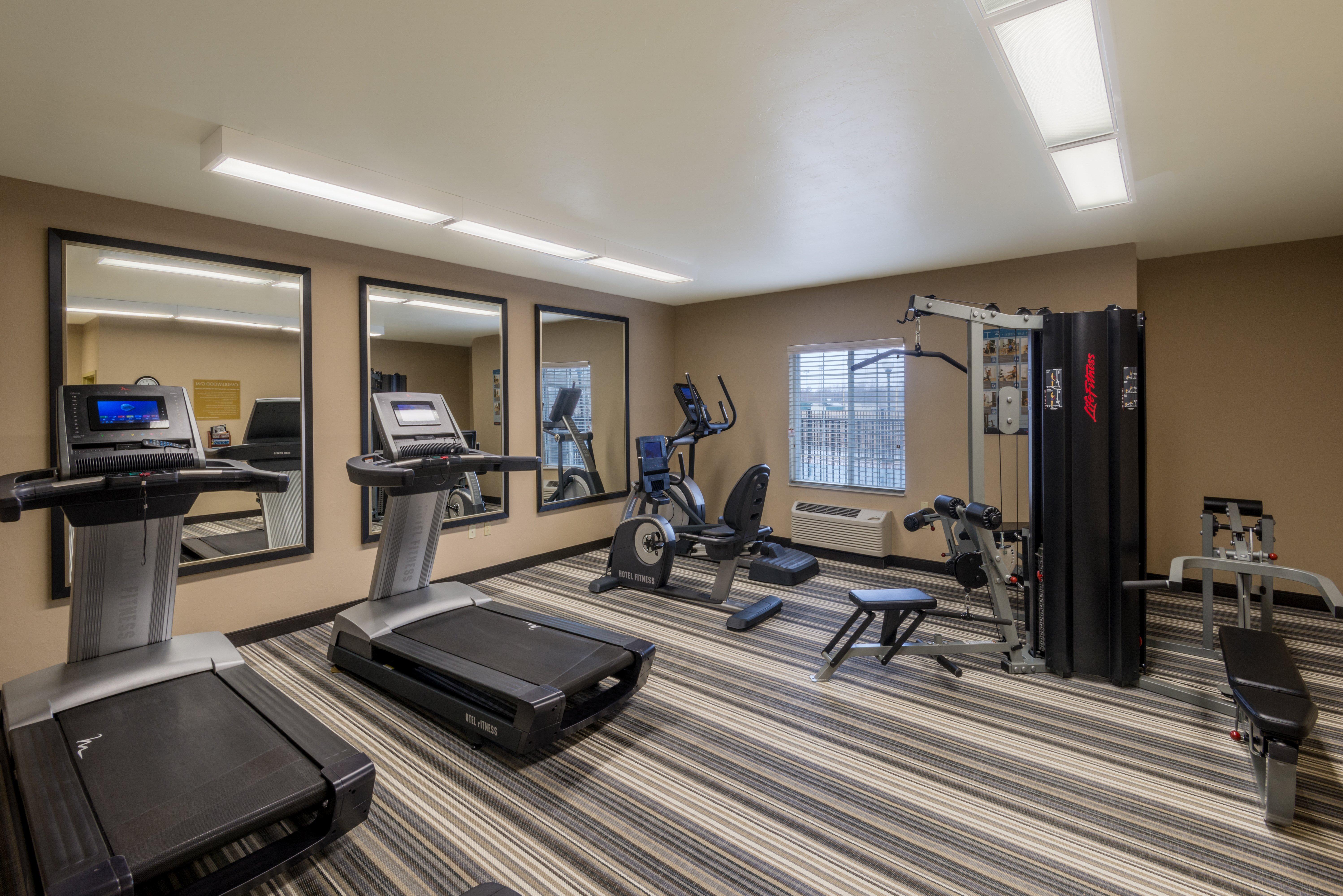 Candlewood Suites Del City By Ihg Bagian luar foto
